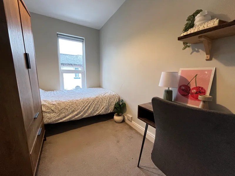 Modern 6 Bed + 2.5 Bath Student House // Jul 2026 - Image 13